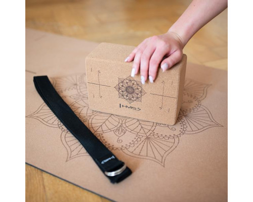 Килимок для йоги HMS YM10 з блоком KJ02 та ременем SJ02, коричневий