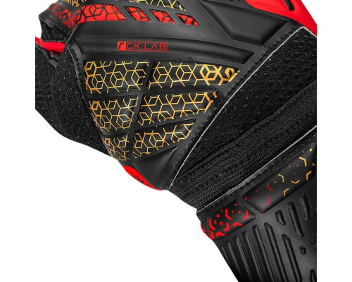 Рукавички воротарські Reusch Attrakt Solid 5570515 7075 р.9,5, червоно-чорні Рукавички воротарські Reusch Attrakt Solid 5570515 7075 р.9,5, червоно-чорні