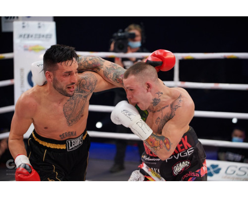 Рукавички боксерські Yakimasport WOLF L розмір 10 унцій, білі