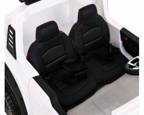 Дитяча акумуляторна машинка Ford Super Duty Біла