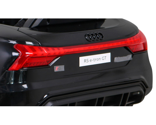 Дитяча акумуляторна машинка Audi RS E-Tron GT Чорна