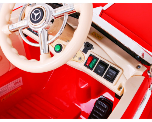Дитячий акумулятрний автомобіль Mercedes Benz Retro 540A Червоний