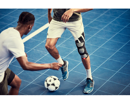 Наколінник Adidas Innwell  M, чорно-сірі