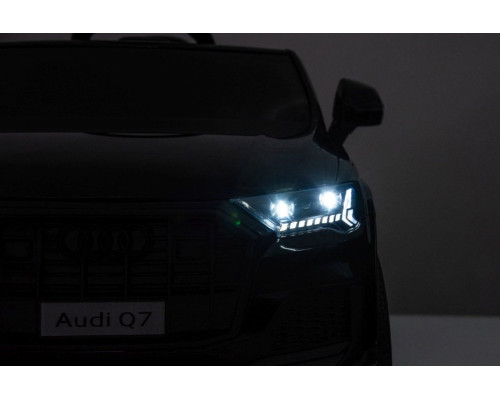 Дитяча акумуляторна машинка Audi Q7 NEW LIFT Синя
