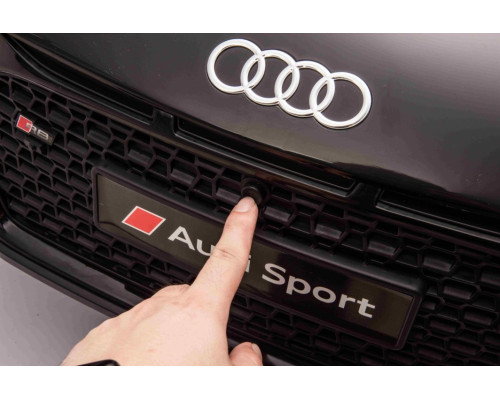 Дитяча акумуляторна машинка Audi Spyder R8 LIFT Чорна