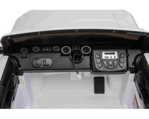 Дитяча акумуляторна машинка Land Rover Discovery Біла