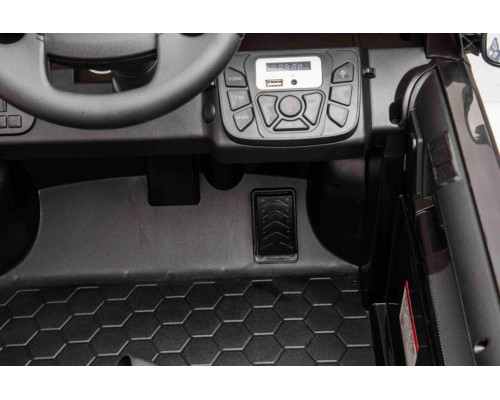 Дитяча акумуляторна машинка Land Rover Discovery Чорна
