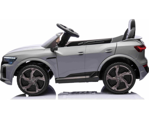 Дитяча акумуляторна машинка Audi SQ8 Сіра