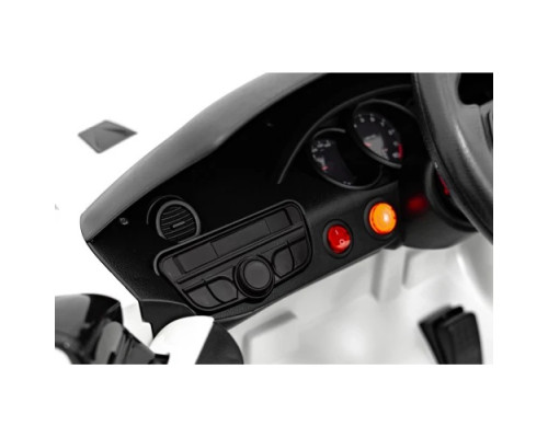 Дитяча акумуляторна машинка Porsche 718 MP4 Біла