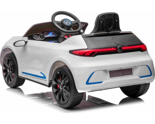 Дитяча акумуляторна машинка Mercedes Benz AMG EQA Біла