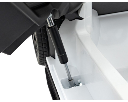 Дитяча акумуляторна машинка Lamborghini Invencible Біла