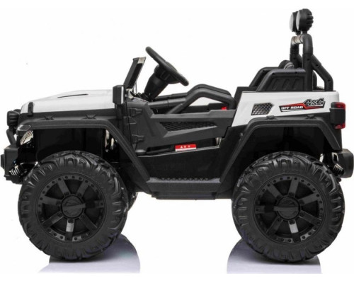 Дитяча акумуляторна машинка Master Of Terain Біла