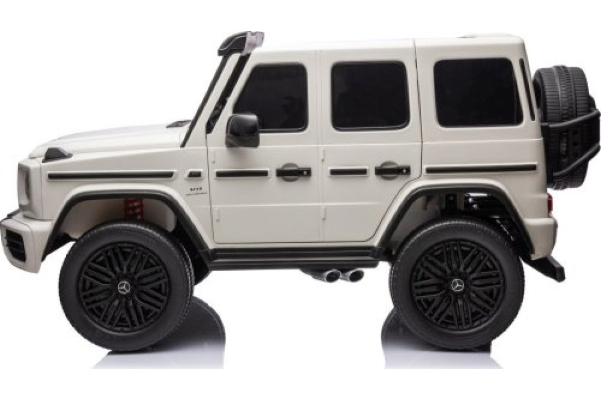 Дитяча акумуляторна машинка Mercedes Benz G63 AMG XXL Біла