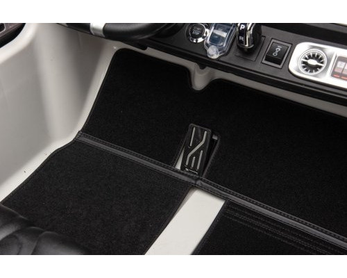Дитяча акумуляторна машинка Mercedes Benz G63 AMG XXL Біла Дитяча акумуляторна машинка Mercedes Benz G63 AMG XXL Біла