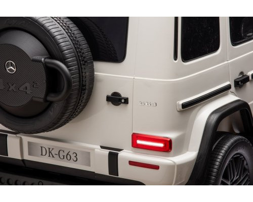 Дитяча акумуляторна машинка Mercedes Benz G63 AMG XXL Біла Дитяча акумуляторна машинка Mercedes Benz G63 AMG XXL Біла