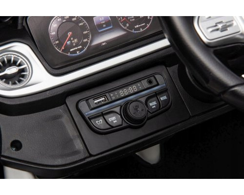 Дитяча акумуляторна машинка Mercedes Benz G63 AMG XXL Чорна Дитяча акумуляторна машинка Mercedes Benz G63 AMG XXL Чорна
