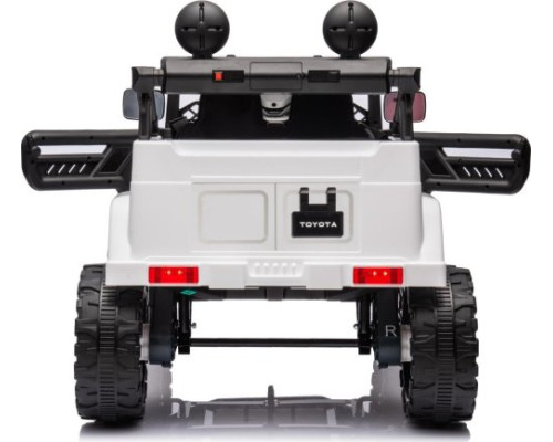 Дитяча акумуляторна машинка Toyota FJ Cruiser Біла