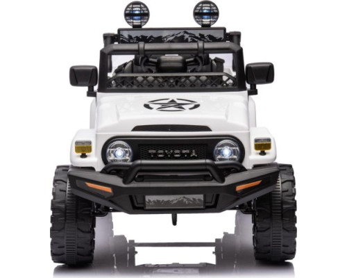 Дитяча акумуляторна машинка Toyota FJ Cruiser Біла