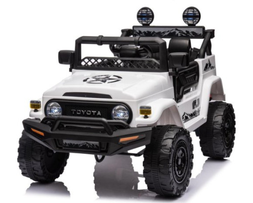 Дитяча акумуляторна машинка Toyota FJ Cruiser Біла