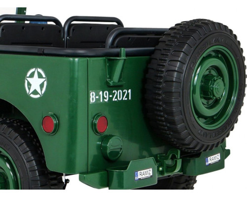 Дитяча акумуляторна військова машинка Retro Strong Military