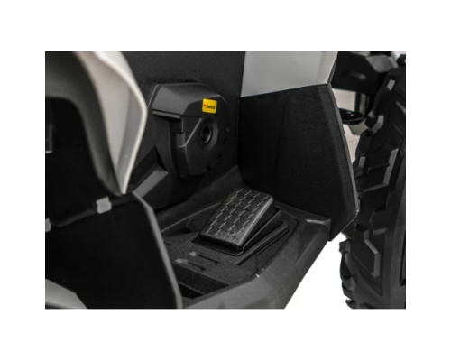 Дитячий акумуляторний квадроцикл Maverick Quad Білий