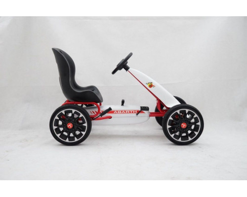 Дитячий педальний картинг ABARTH Білий